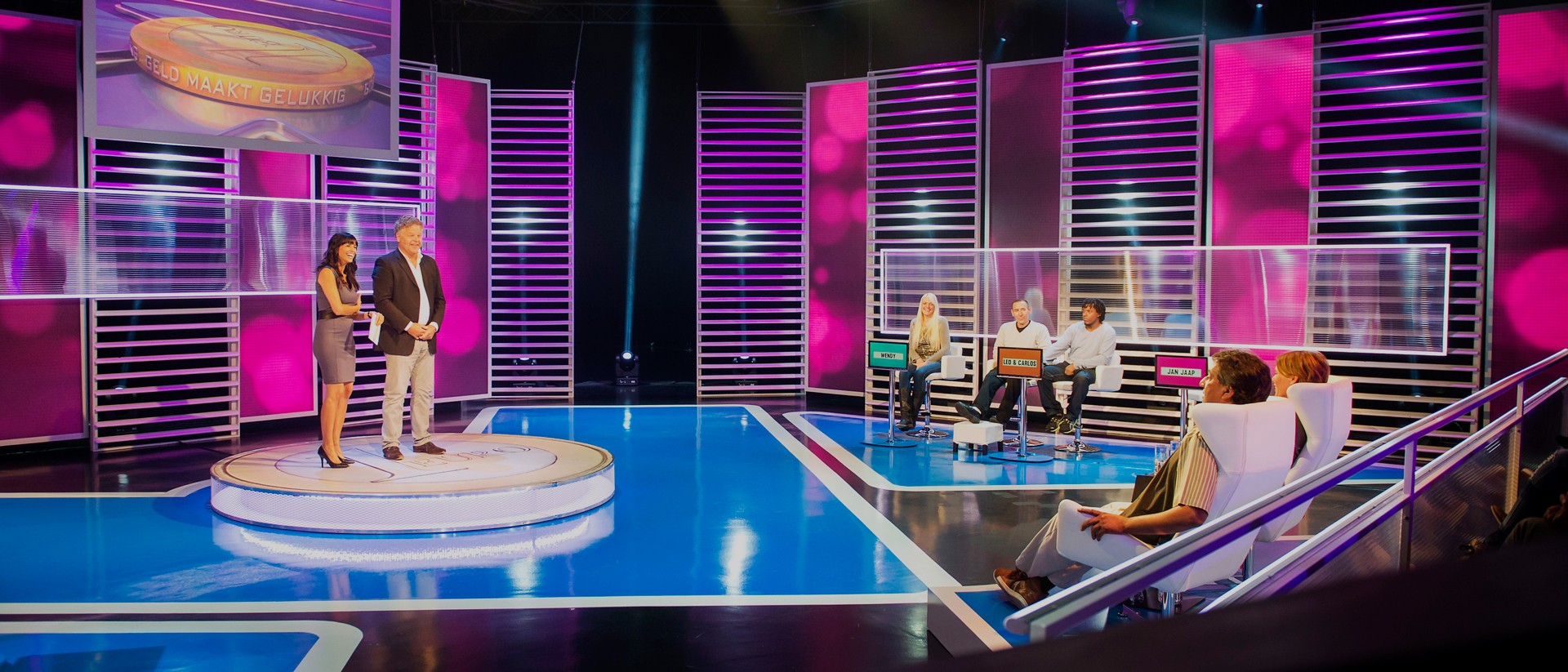 Op de set van het SBS6-programma 'Geld maakt gelukkig'. Foto: Remko de Waal/ANP
