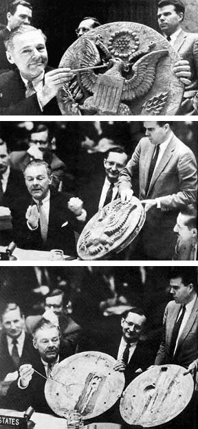 Cabot Lodge shows the Thing in The Great Seal during a meeting of the U.N. Security Council 