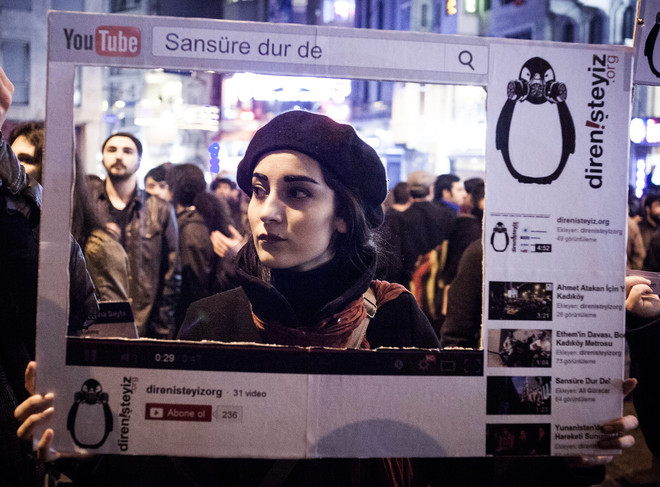 Protesten in Istanbul in 2014 toen de regering een poging deed er een vrijwel identieke wetgeving doorheen te krijgen. Foto: Erhan Arik / NarPhotos / HH