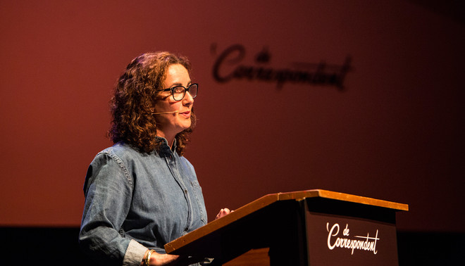 Femke Halsema tijdens haar Correspondentavond over constructieve politiek in de Nijmeegse Stadsschouwburg. Foto: Willem Sluyterman van Loo (voor De Correspondent)