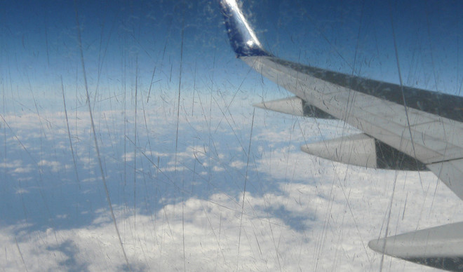 'Het voelde angstaanjagend, zo blind als we samen waren, daar boven in de lucht.' Foto: Technicolours / Flickr