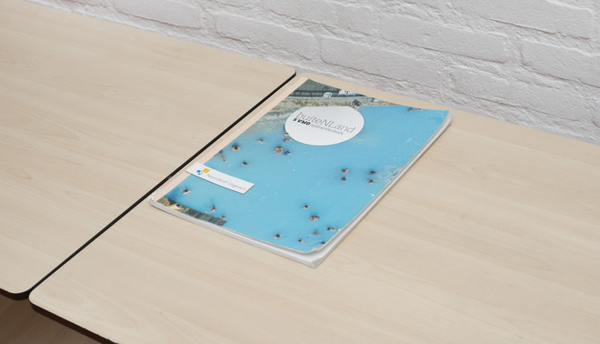 Een werkboek van Yasmine. Foto: Annabel Miedema (voor De Correspondent)
