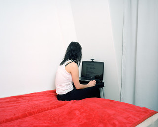 Uit het fotoboek ‘Stella Maris’ over Oost-Europese gastarbeiders in Nederland, van Geisje van der Linden en Miriam Donkers ©