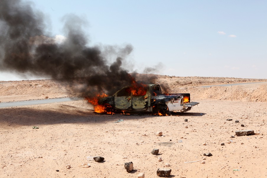 Gevechten aan de rand van Sirte in Libië, in september 2011. Foto: Hollandse Hoogte