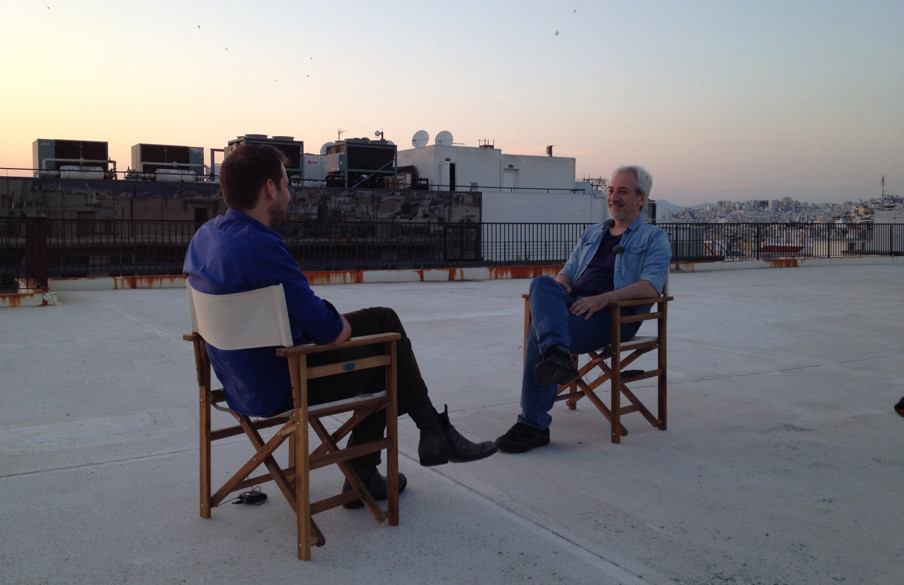 Lucas De Man (links) in gesprek met documentairemaker Nikolaos Stampoulopoulos (rechts). Foto: Pepijn Robben