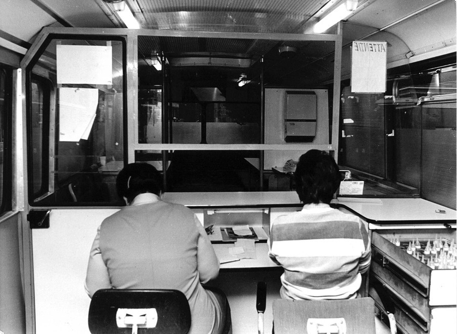 De methadonbus in Amsterdam, oktober 1985. Foto’s: ANP